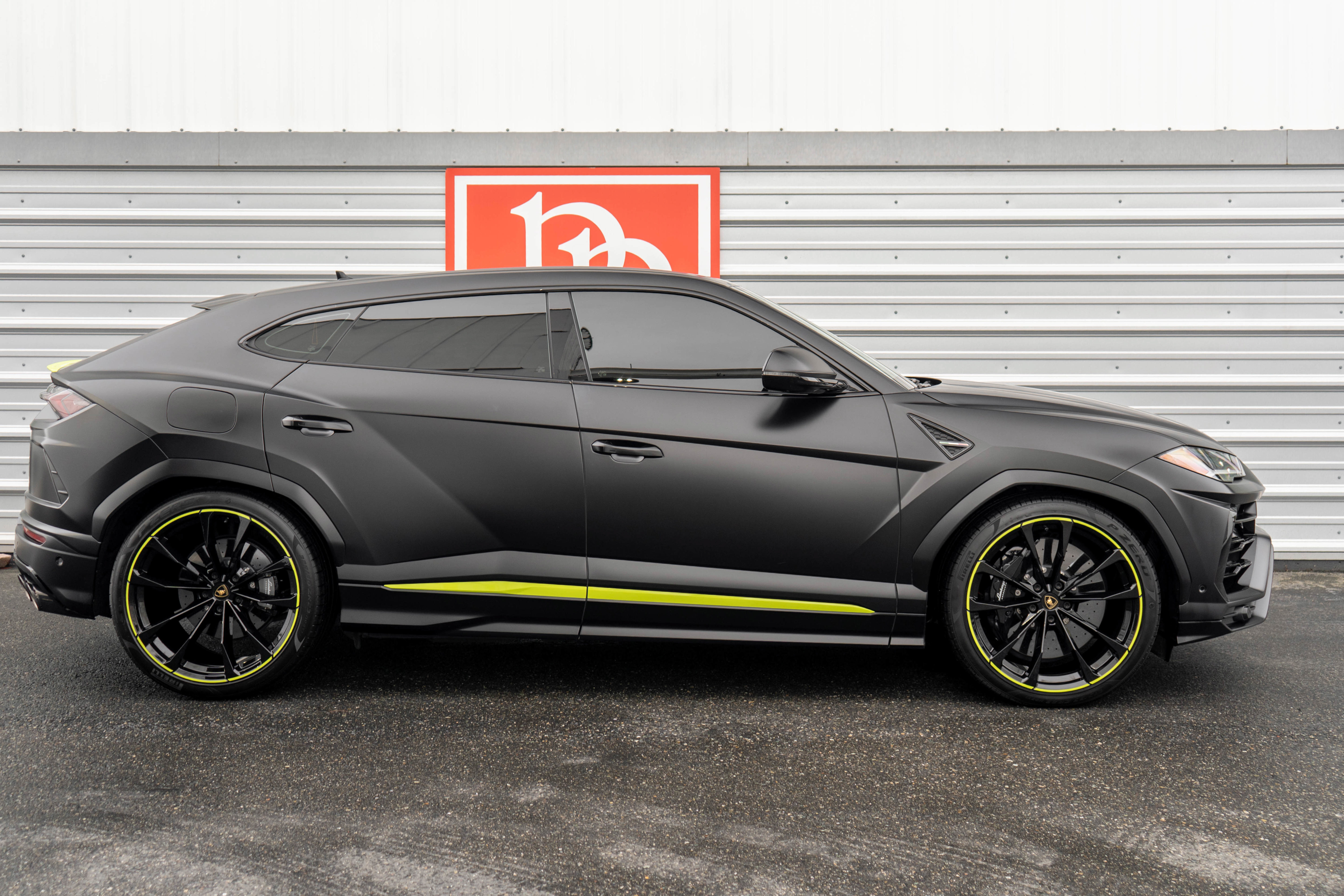 Used 2021 Lamborghini Urus AWD/4WD image 53