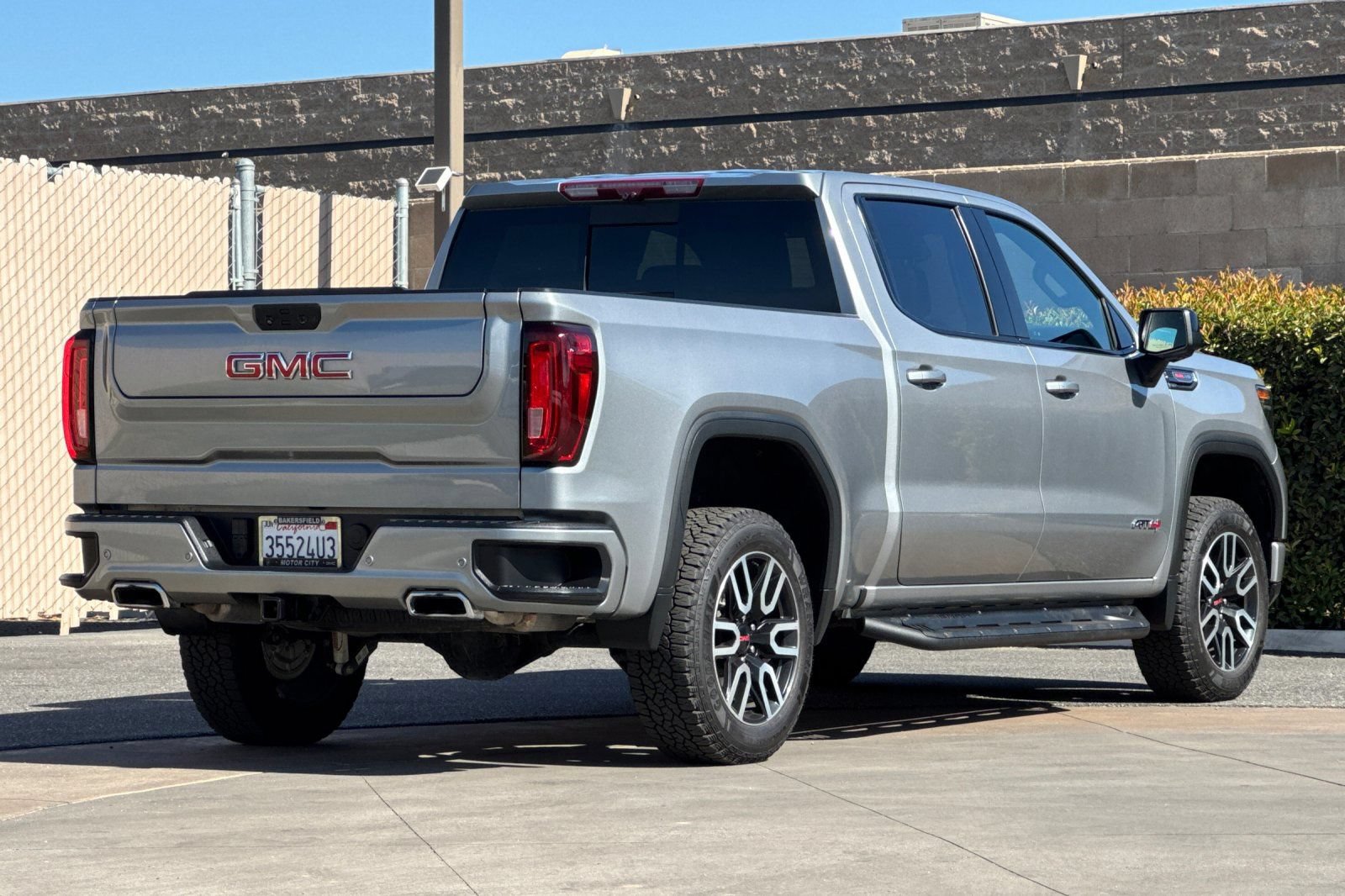 Certified 2023 GMC Sierra 1500 AT4 w/ AT4 Premium Package AWD/4WD image 4