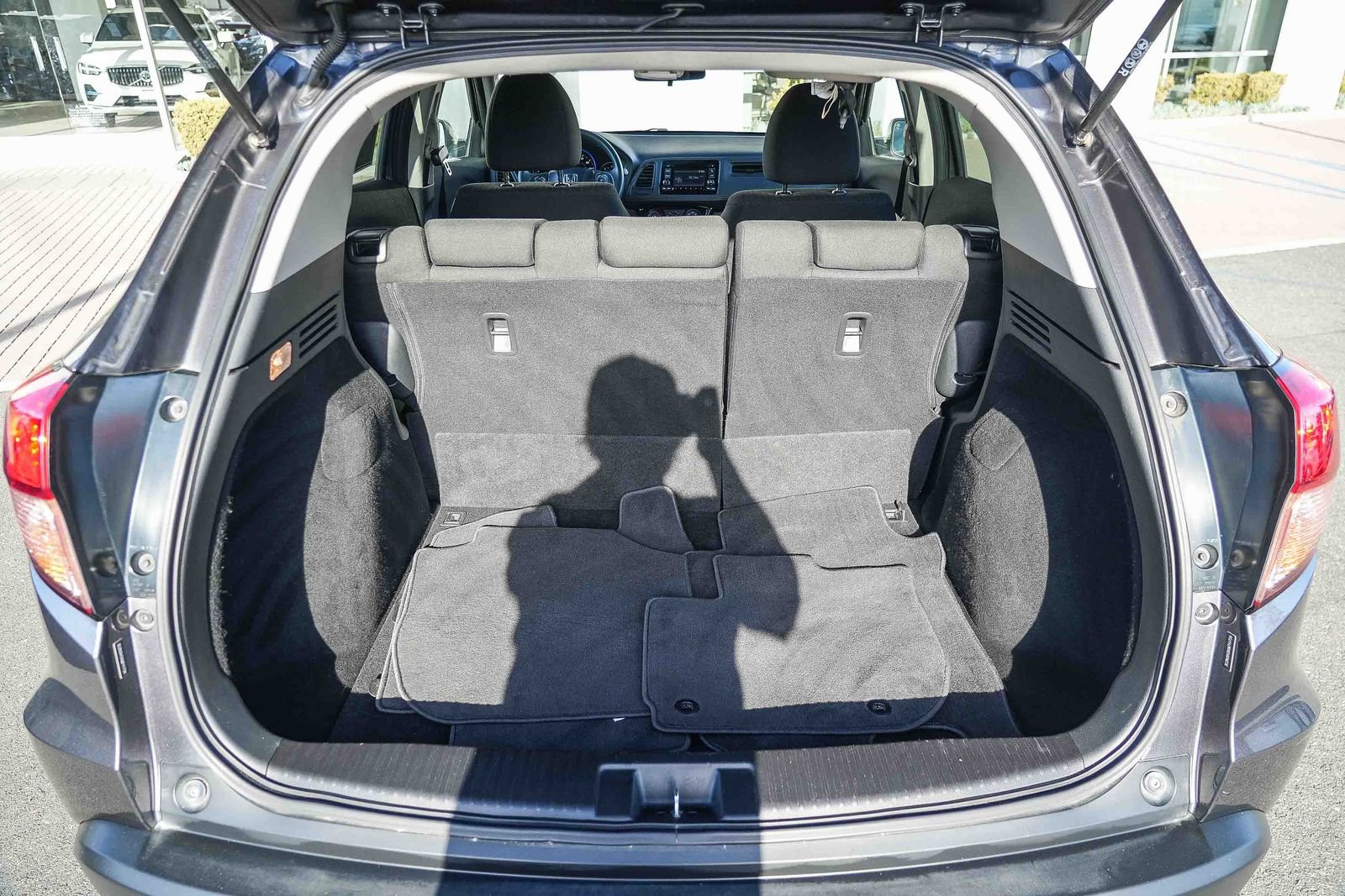 Used 2016 Honda HR-V LX image 26