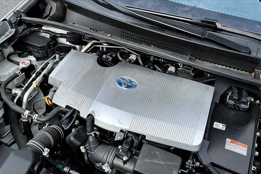 Used 2022 Toyota Prius L Eco image 28