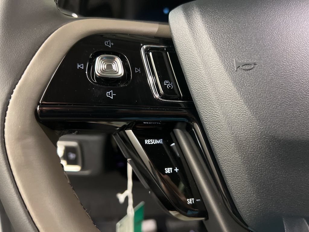 New 2025 Lincoln Corsair Grand Touring w/ Equipment Group 301A AWD/4WD image 17