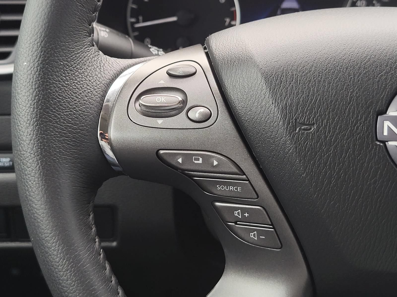 Used 2024 Nissan Murano SV FWD image 30