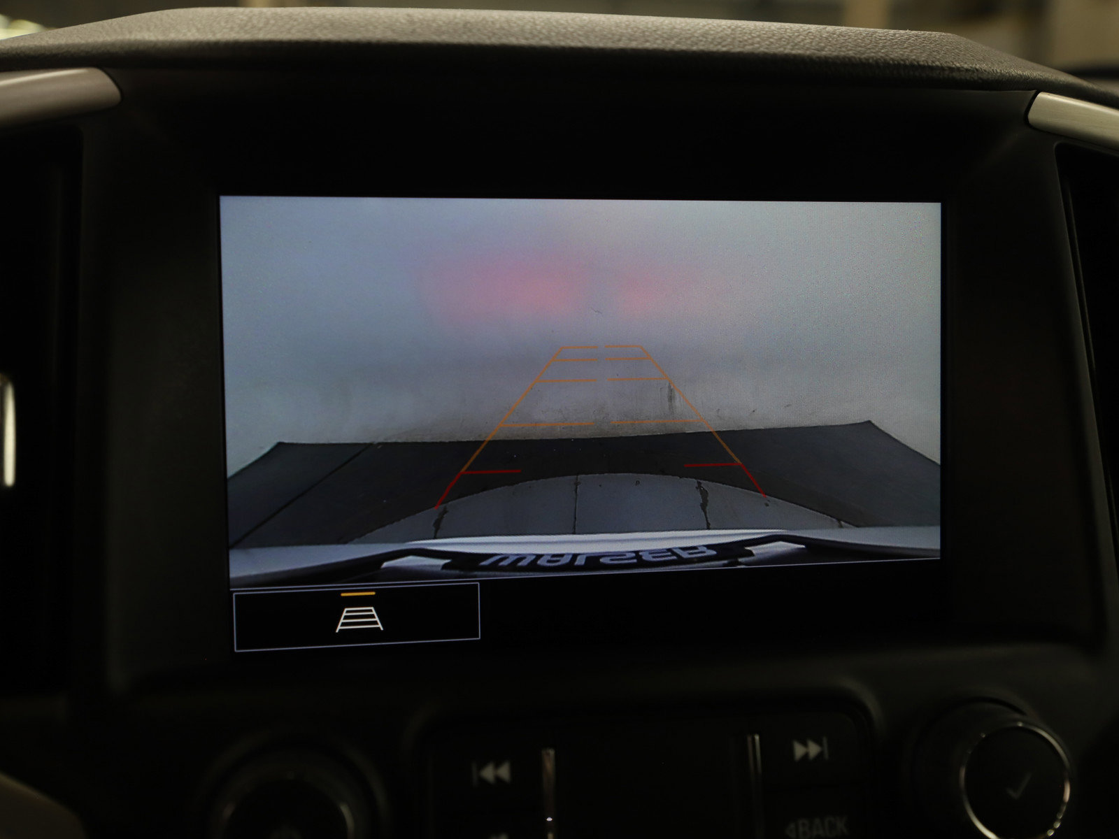 Used 2024 GMC Terrain SLT image 30