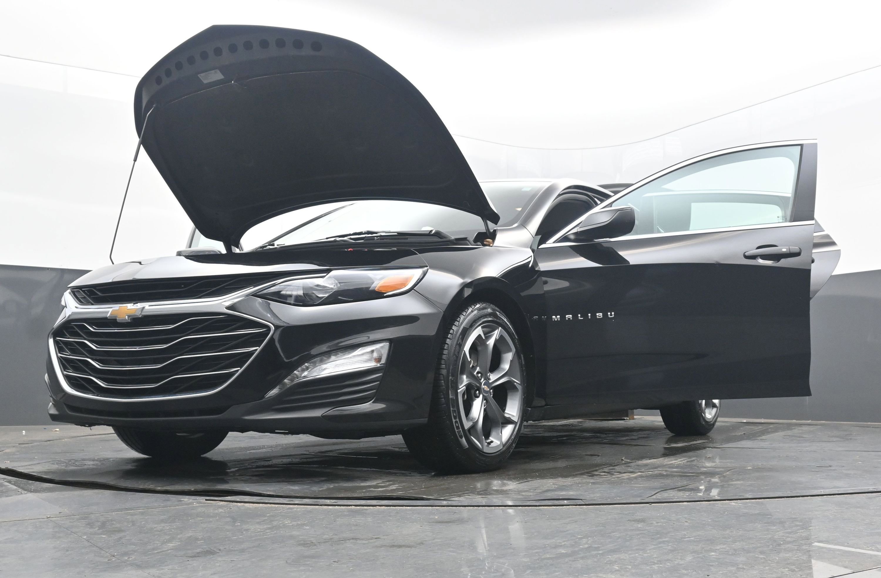 Used 2024 Chevrolet Malibu LT image 38