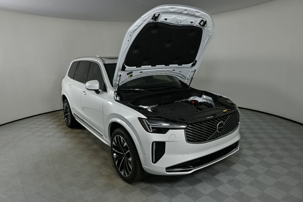 Certified 2026 Volvo XC90 B6 Plus w/ Protection Package Premier image 39