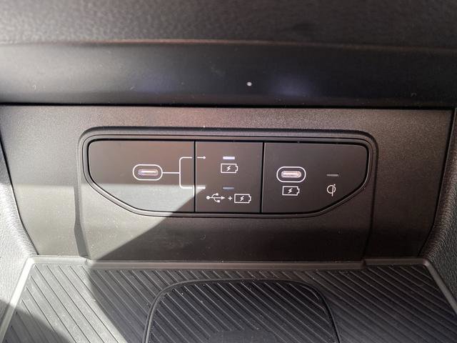 New 2026 Kia Sportage SX image 47