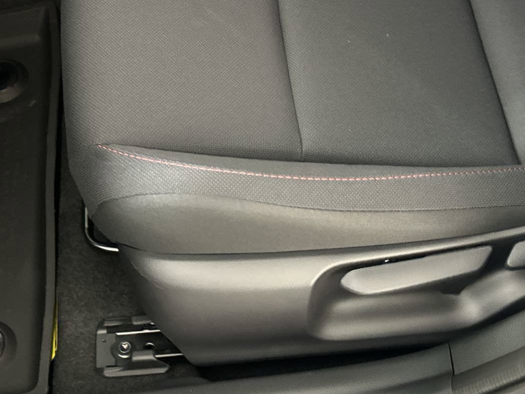 New 2026 Toyota Prius Plug-In Hybrid FWD image 19