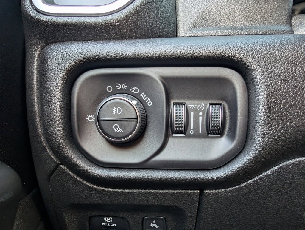 Used 2025 RAM 1500 Big Horn image 35