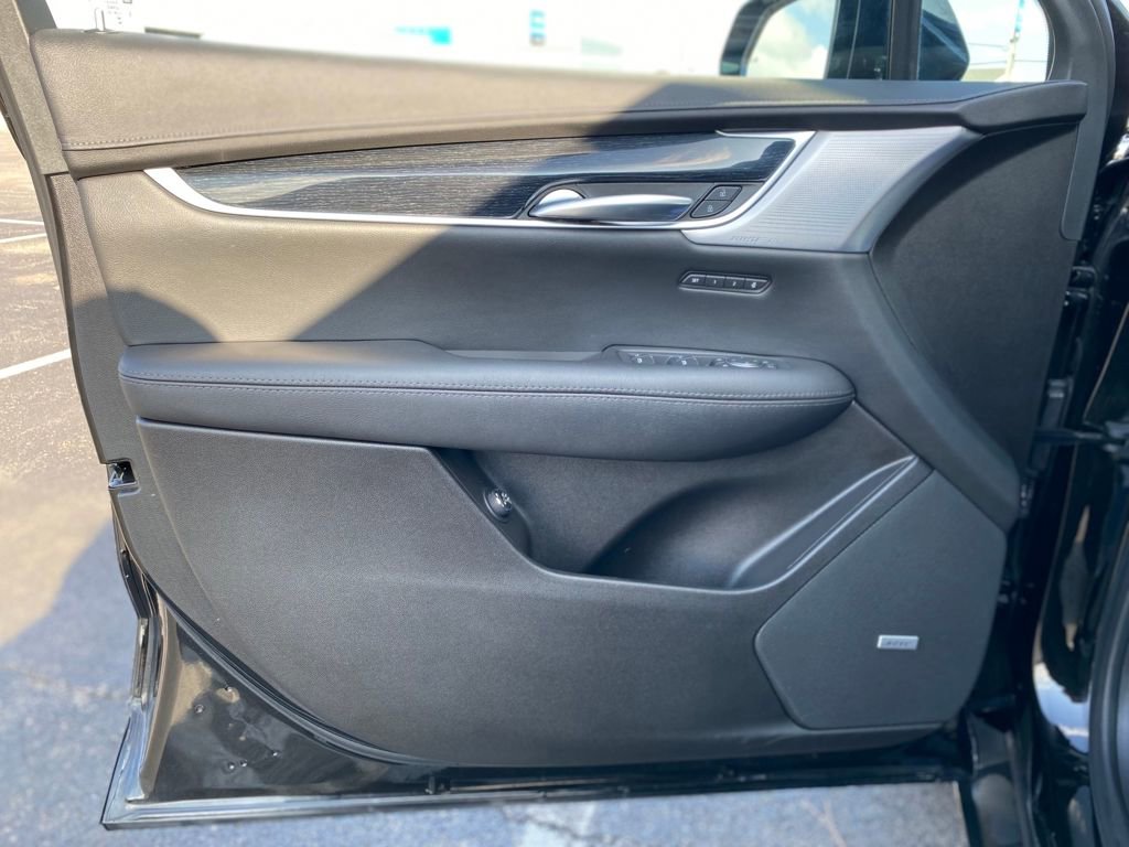 Used 2025 Cadillac XT5 Premium Luxury image 19