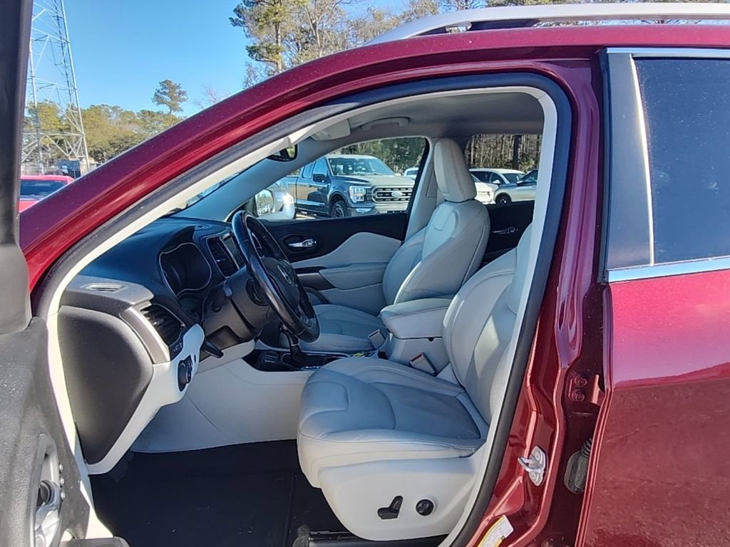 Certified 2020 Jeep Cherokee Limited image 28