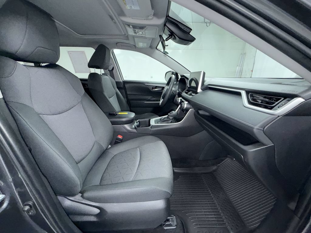 Certified 2023 Toyota RAV4 XLE w/ Convenience Package AWD/4WD image 18