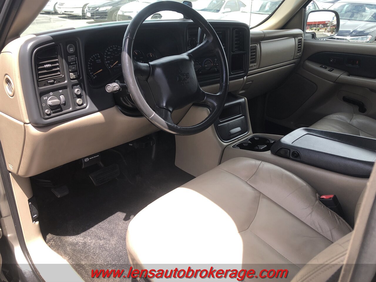 Used 2002 Chevrolet Avalanche 4x4 w/ Off-Road Suspension Pkg image 10
