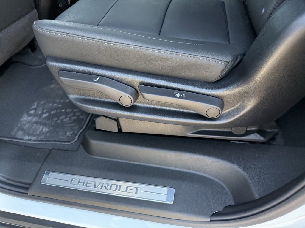 New 2026 Chevrolet Suburban LT w/ Comfort Package image 29
