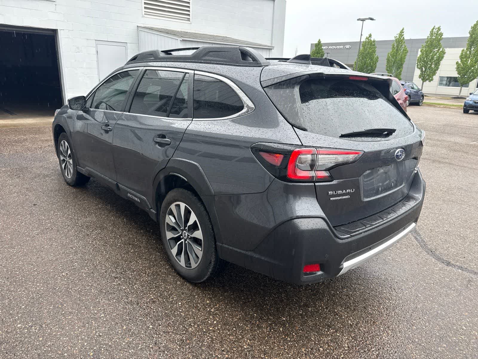 Certified 2024 Subaru Outback Limited XT AWD/4WD image 2
