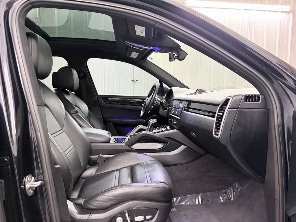 Used 2019 Porsche Cayenne S AWD/4WD image 37