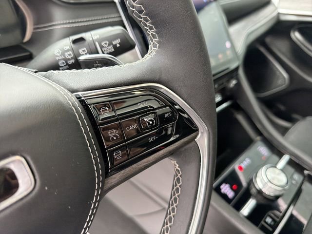 Used 2023 Jeep Grand Cherokee L Overland image 20