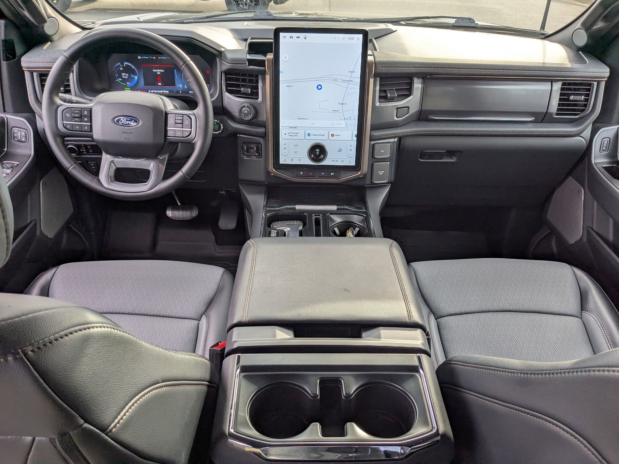 Certified 2025 Ford F150 Lightning Lariat w/ Max Trailer Tow Package image 34