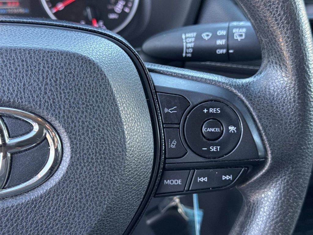 Used 2019 Toyota RAV4 LE image 25