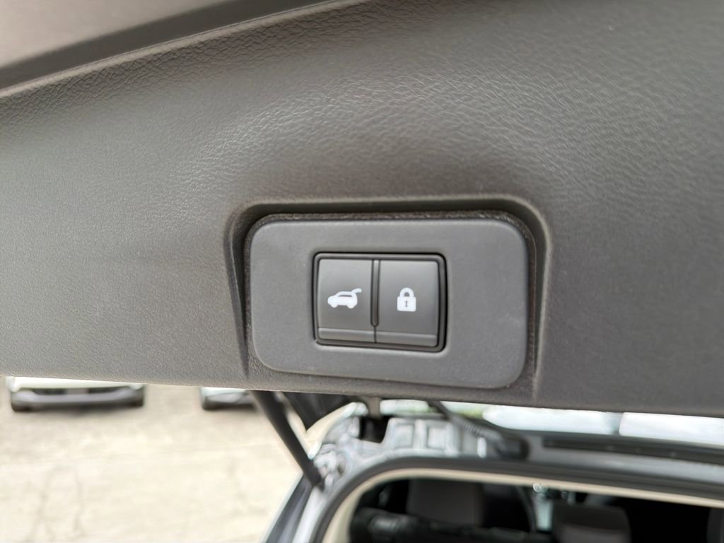 Certified 2023 Nissan Rogue SL image 35