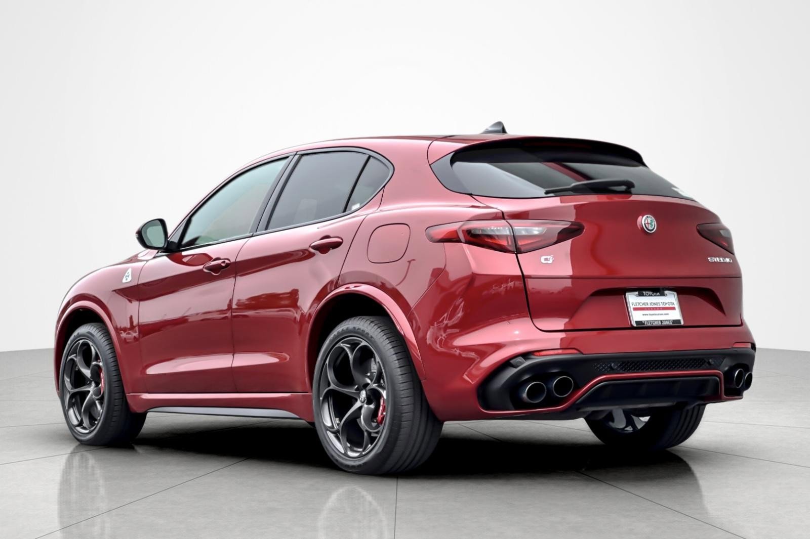 Used 2019 Alfa Romeo Stelvio Quadrifoglio w/ Driver Assist Dynamic Package image 3