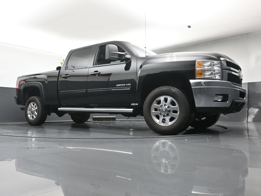 Used 2014 Chevrolet Silverado 2500 LTZ w/ LTZ Plus Package AWD/4WD image 25