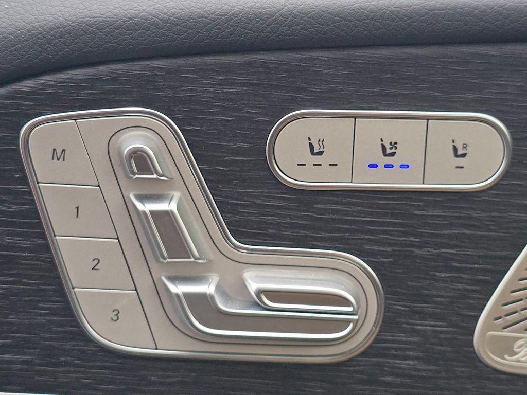Certified 2026 Mercedes-Benz GLE 450e 4MATIC image 6