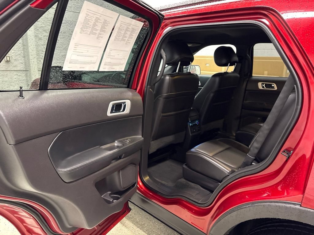 Used 2015 Ford Explorer Sport w/ Equipment Group 401A AWD/4WD image 31