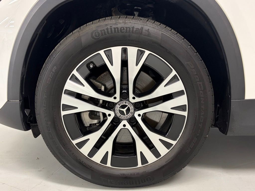 Certified 2025 Mercedes-Benz GLA 250 4MATIC image 10