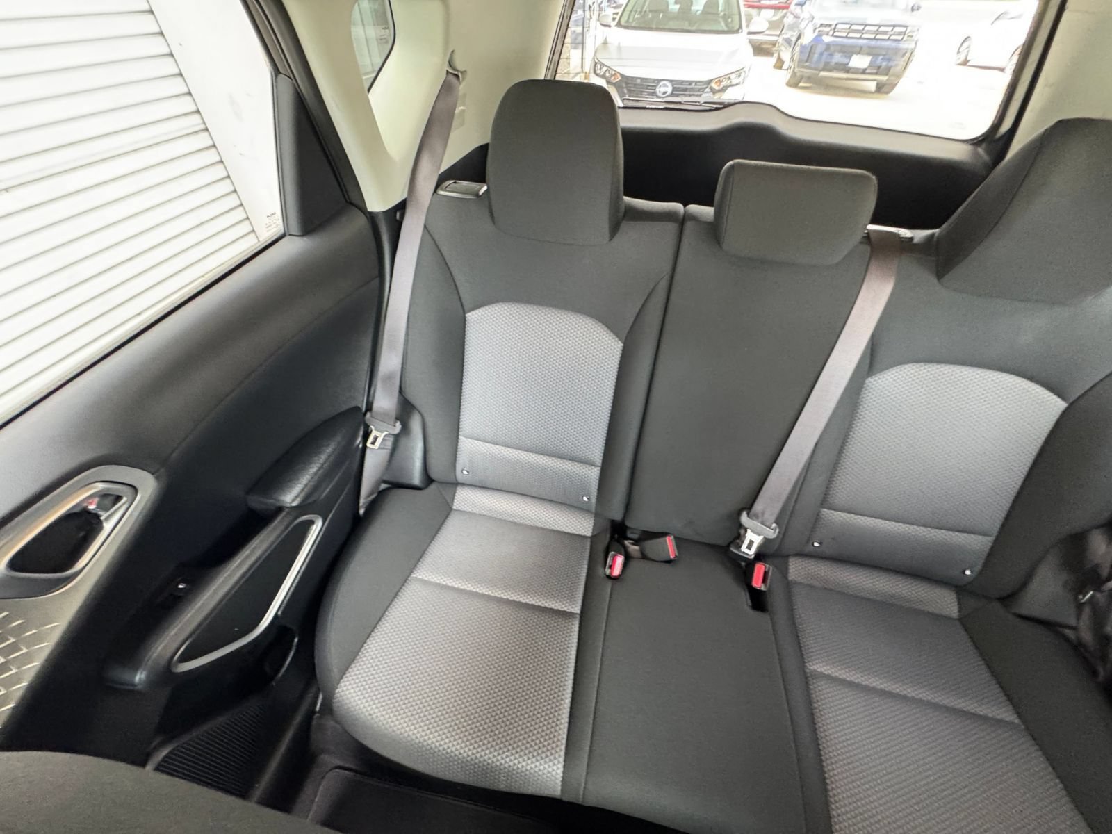 Used 2025 Kia Soul LX w/ LX Technology Package FWD image 36