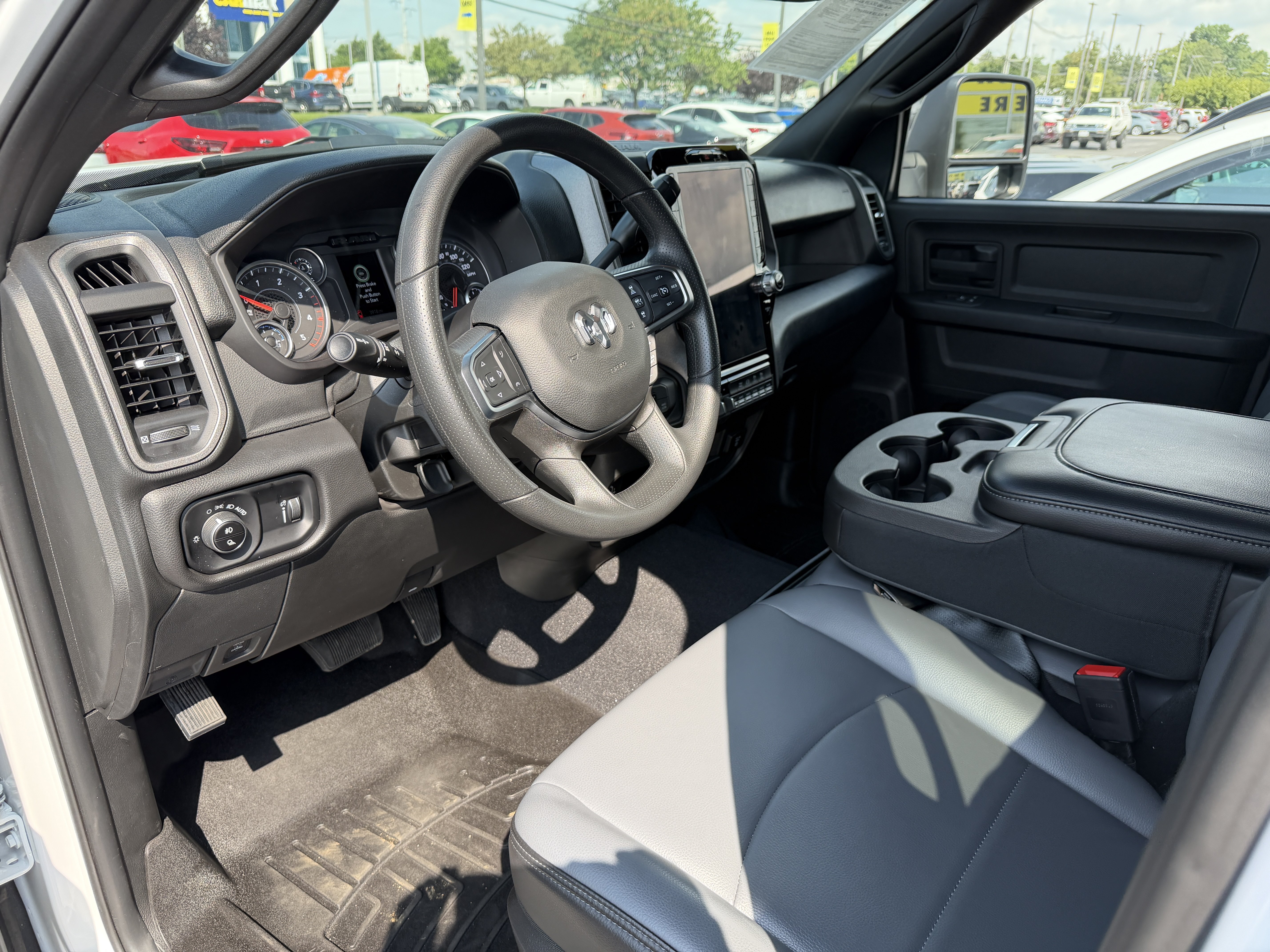 Used 2025 RAM 2500 Tradesman AWD/4WD image 13