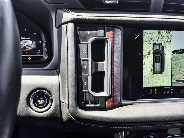 Used 2024 GMC Yukon XL Denali Ultimate AWD/4WD image 12