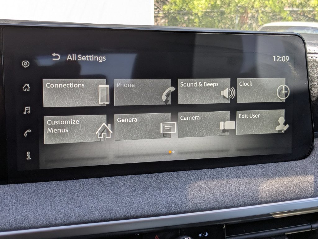 Used 2025 Nissan Kicks SV FWD image 19