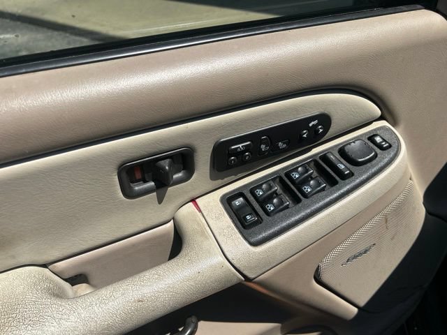 Used 2003 Chevrolet Tahoe LT AWD/4WD image 6