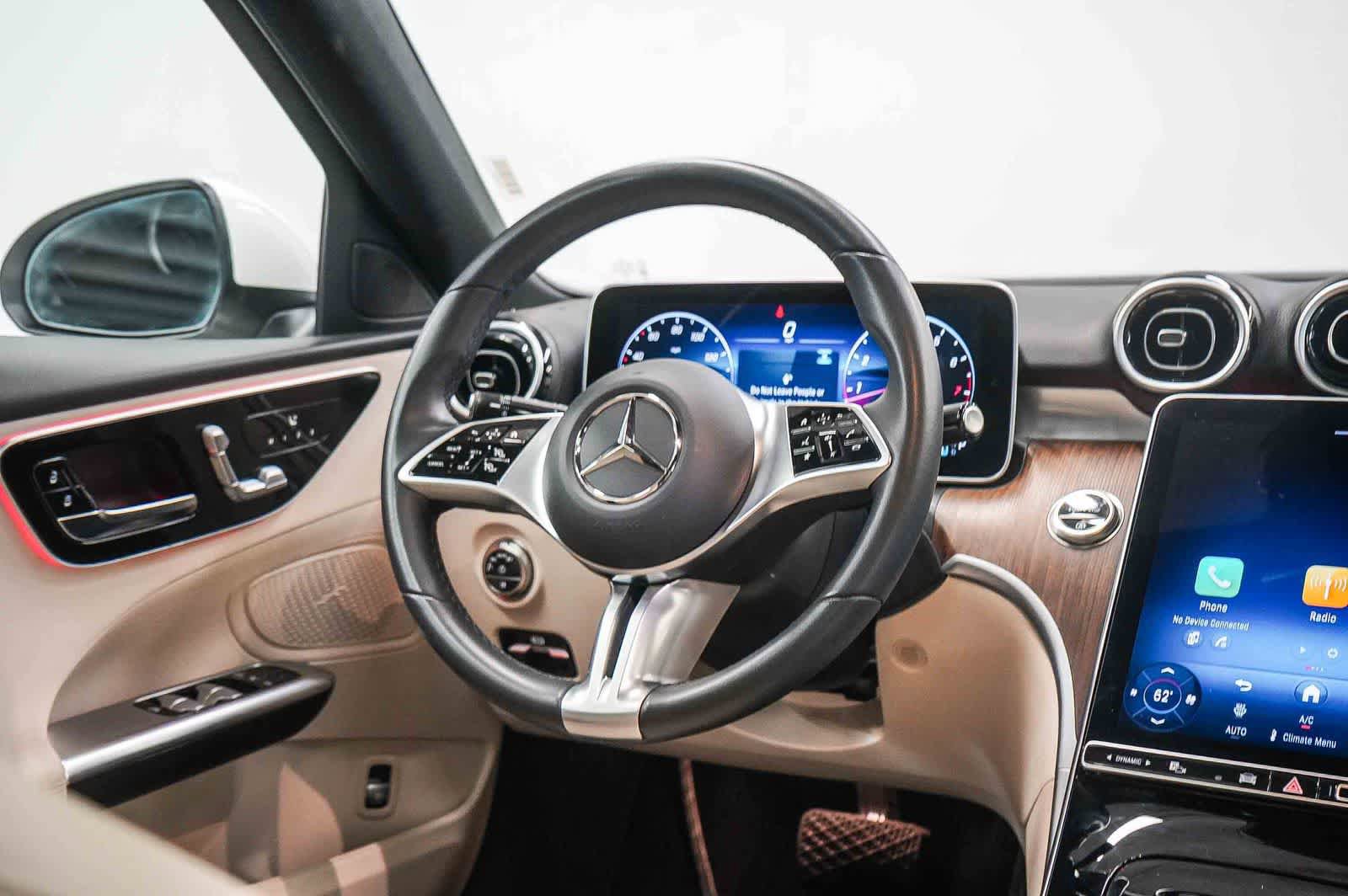 Used 2025 Mercedes-Benz C 300 4MATIC Sedan image 15