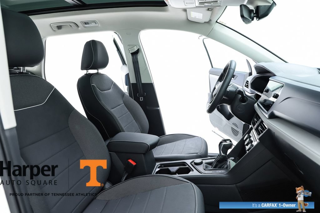 Used 2024 Volkswagen Taos SE w/ Panoramic Sunroof Package AWD/4WD image 71