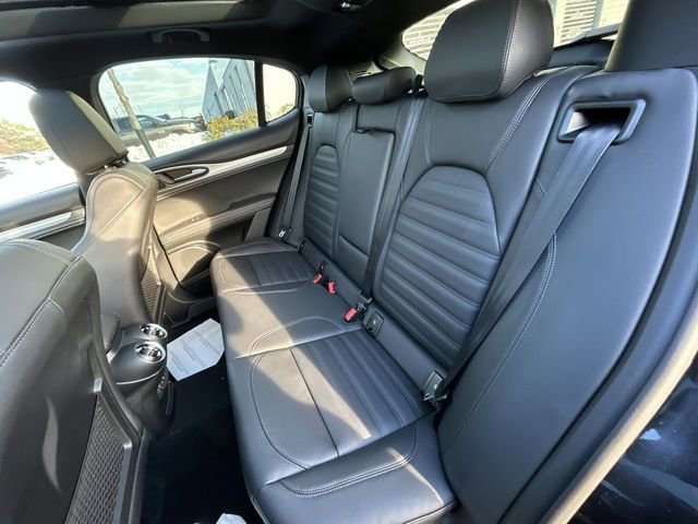 New 2026 Alfa Romeo Stelvio Sprint w/ Convenience Package image 13