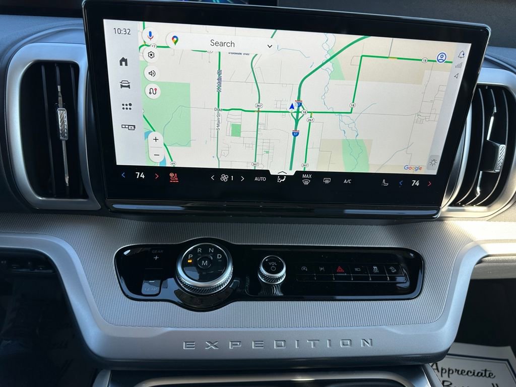 New 2025 Ford Expedition Active image 10