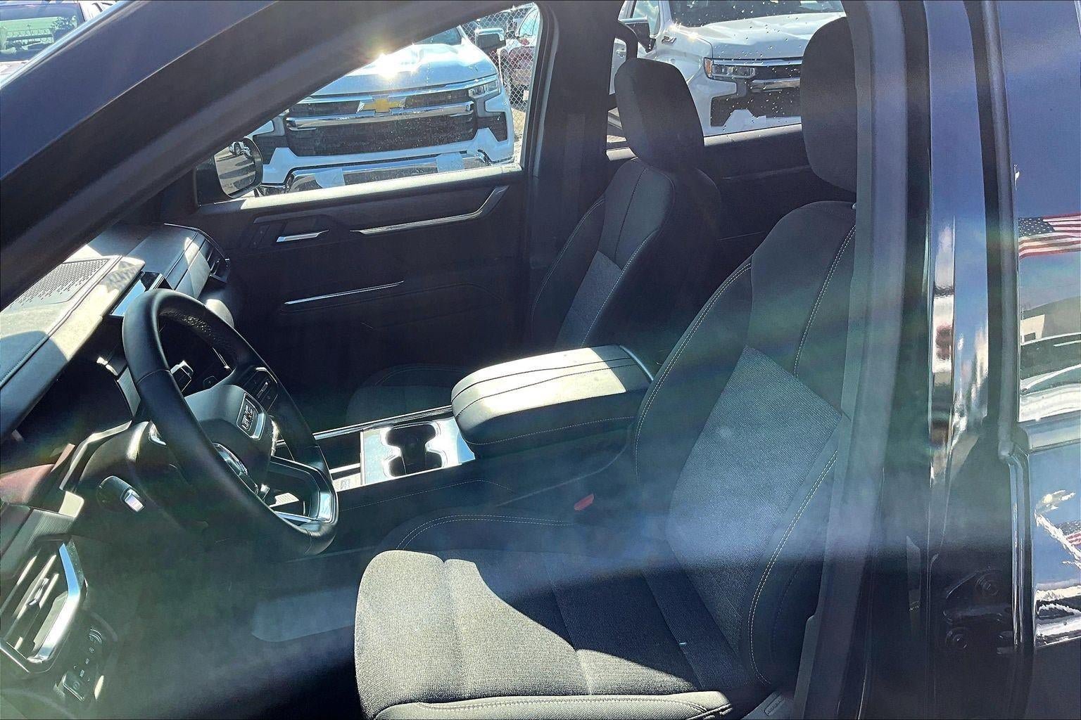 Used 2025 GMC Acadia Elevation AWD/4WD image 23