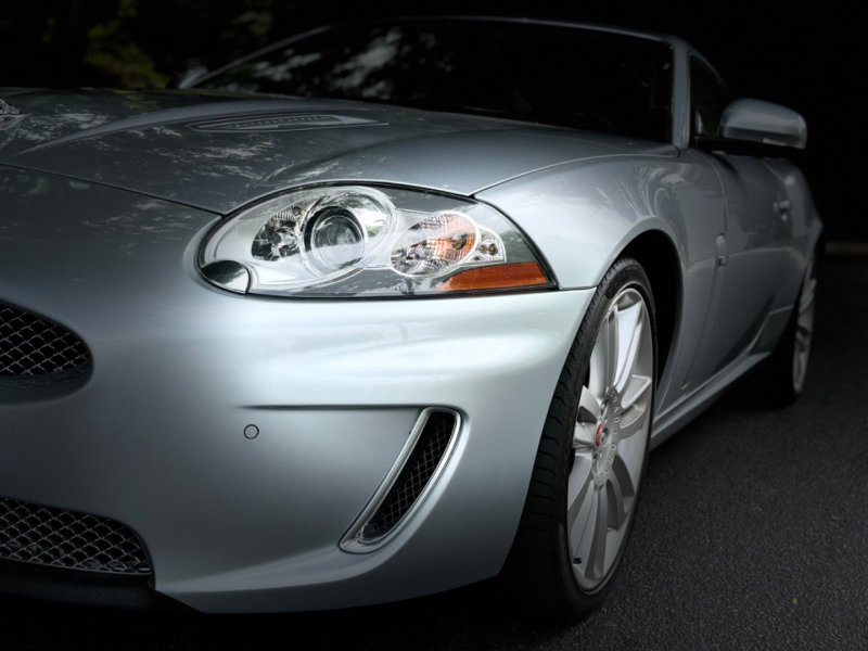 Used 2011 Jaguar XKR R image 9