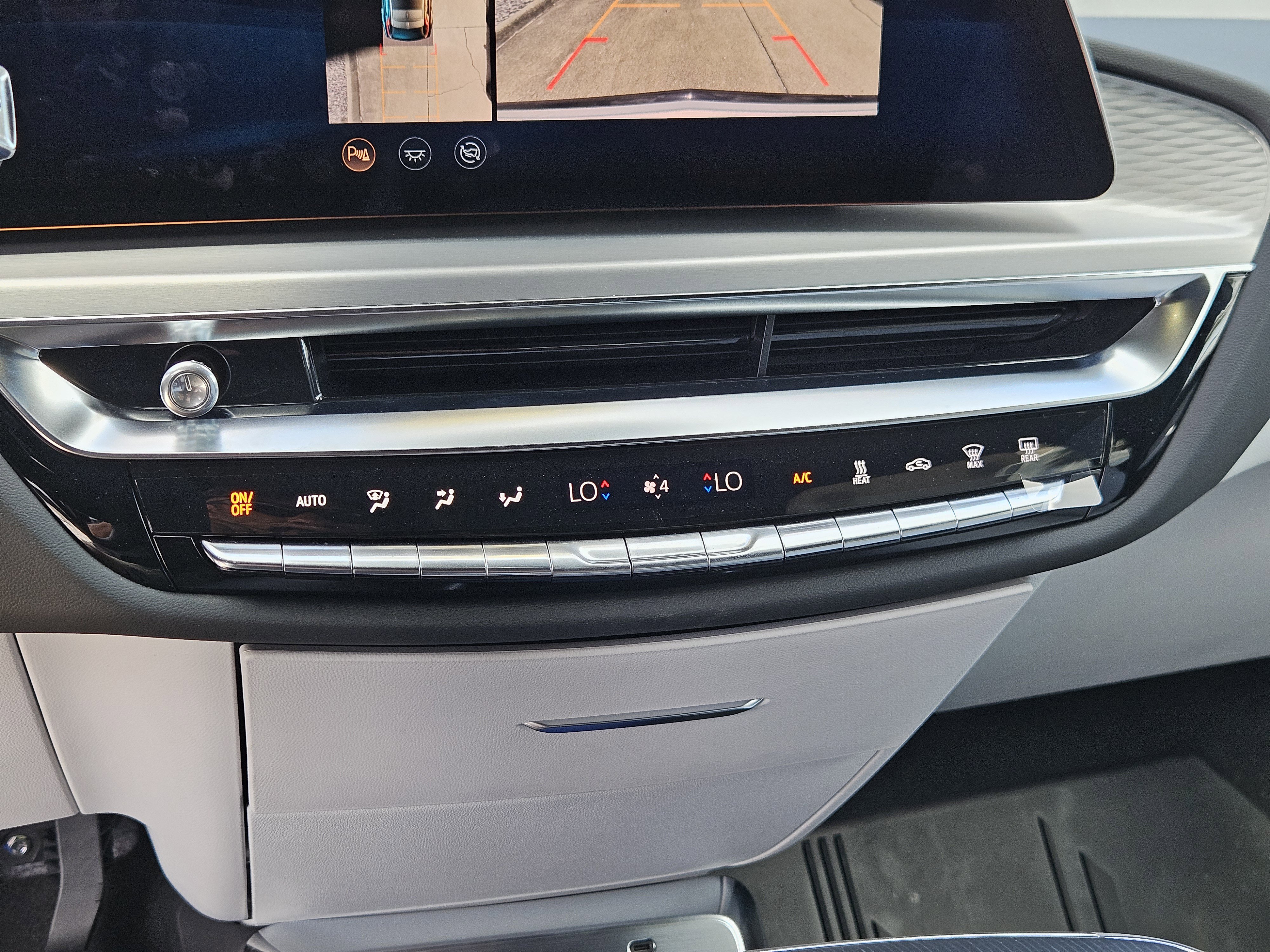 New 2025 Cadillac Lyriq Sport w/ LPO, Floor Liner Package RWD image 27