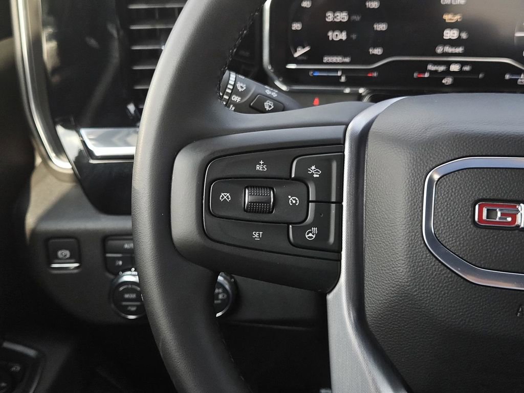 Used 2025 GMC Sierra 1500 SLT image 16