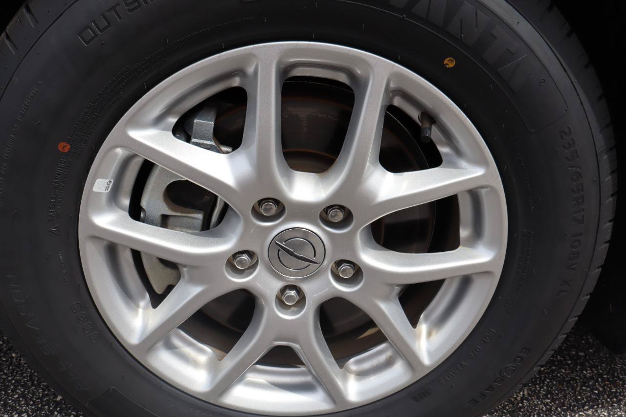 Used 2023 Chrysler Pacifica Touring-L FWD image 23