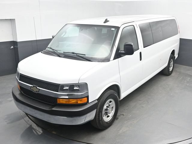 Used 2016 Chevrolet Express 3500 LT w/ LT Preferred Equipment Group RWD image 15