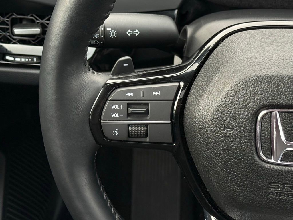 Certified 2025 Honda Accord Touring image 21