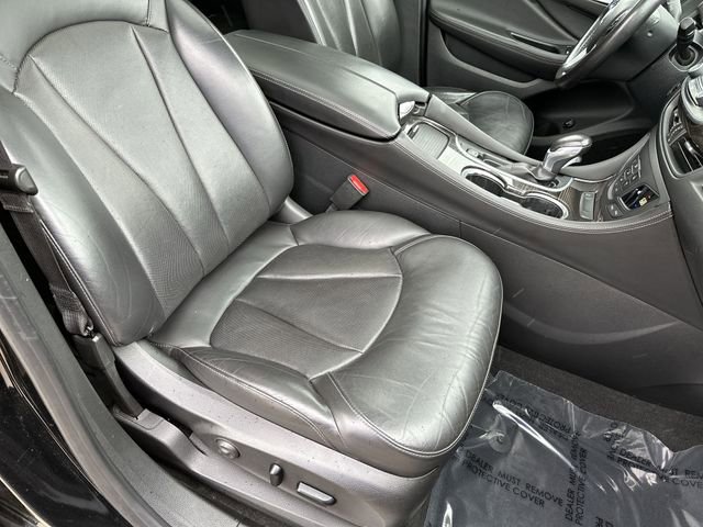Used 2019 Buick Envision Essence FWD image 28