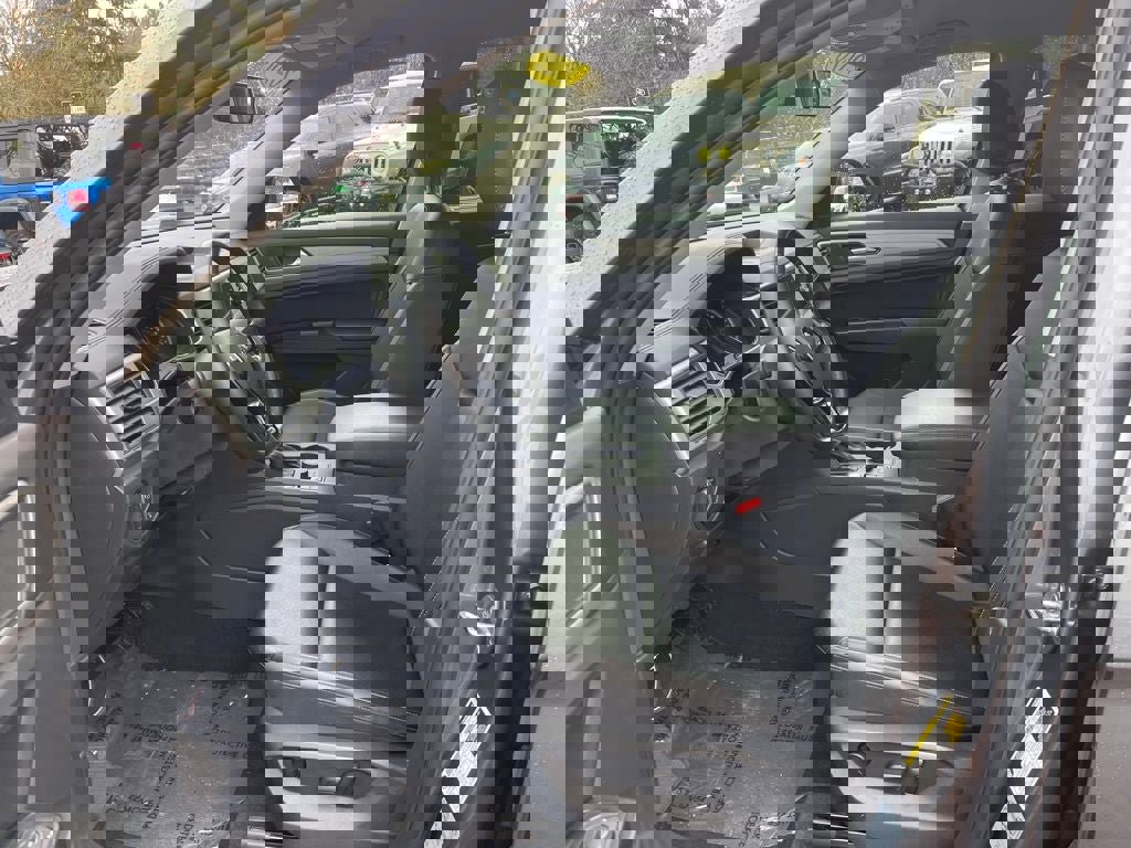 Used 2020 Volkswagen Atlas SE w/ Towing Package image 14