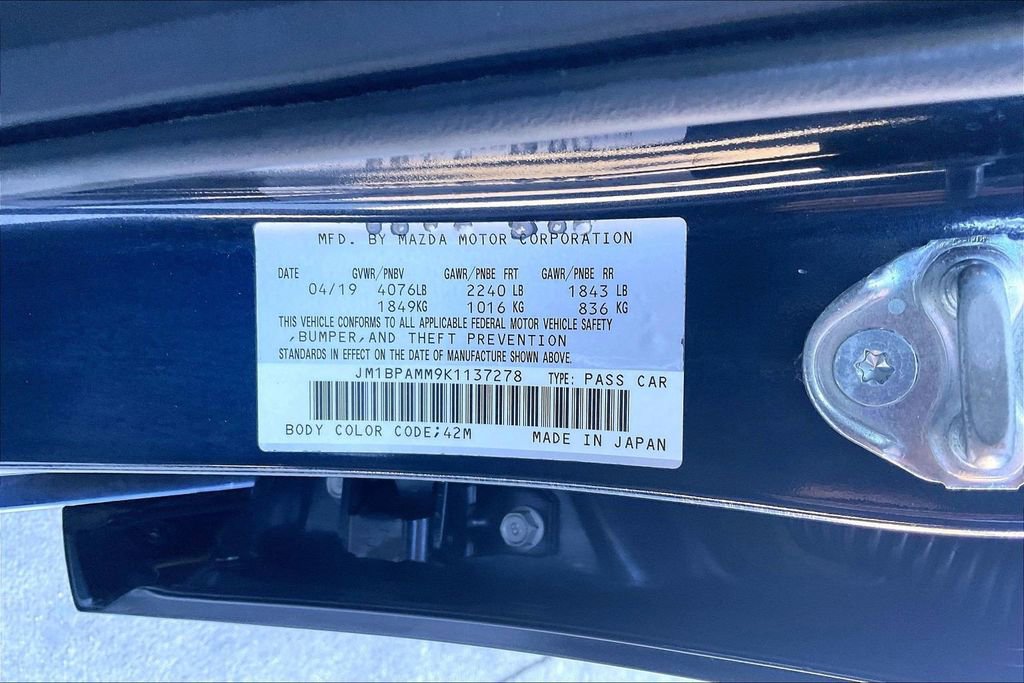 Used 2019 MAZDA MAZDA3 Hatchback w/ Preferred Package FWD image 34