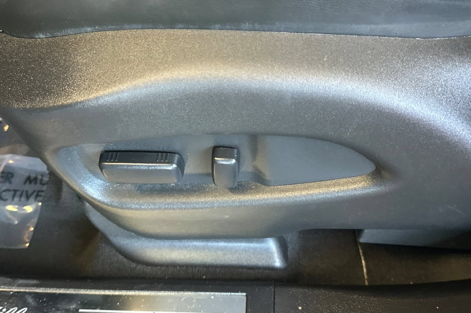 Used 2016 Cadillac SRX FWD image 12