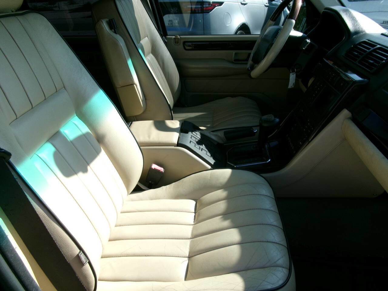 Used 2002 Land Rover Range Rover HSE AWD/4WD image 10