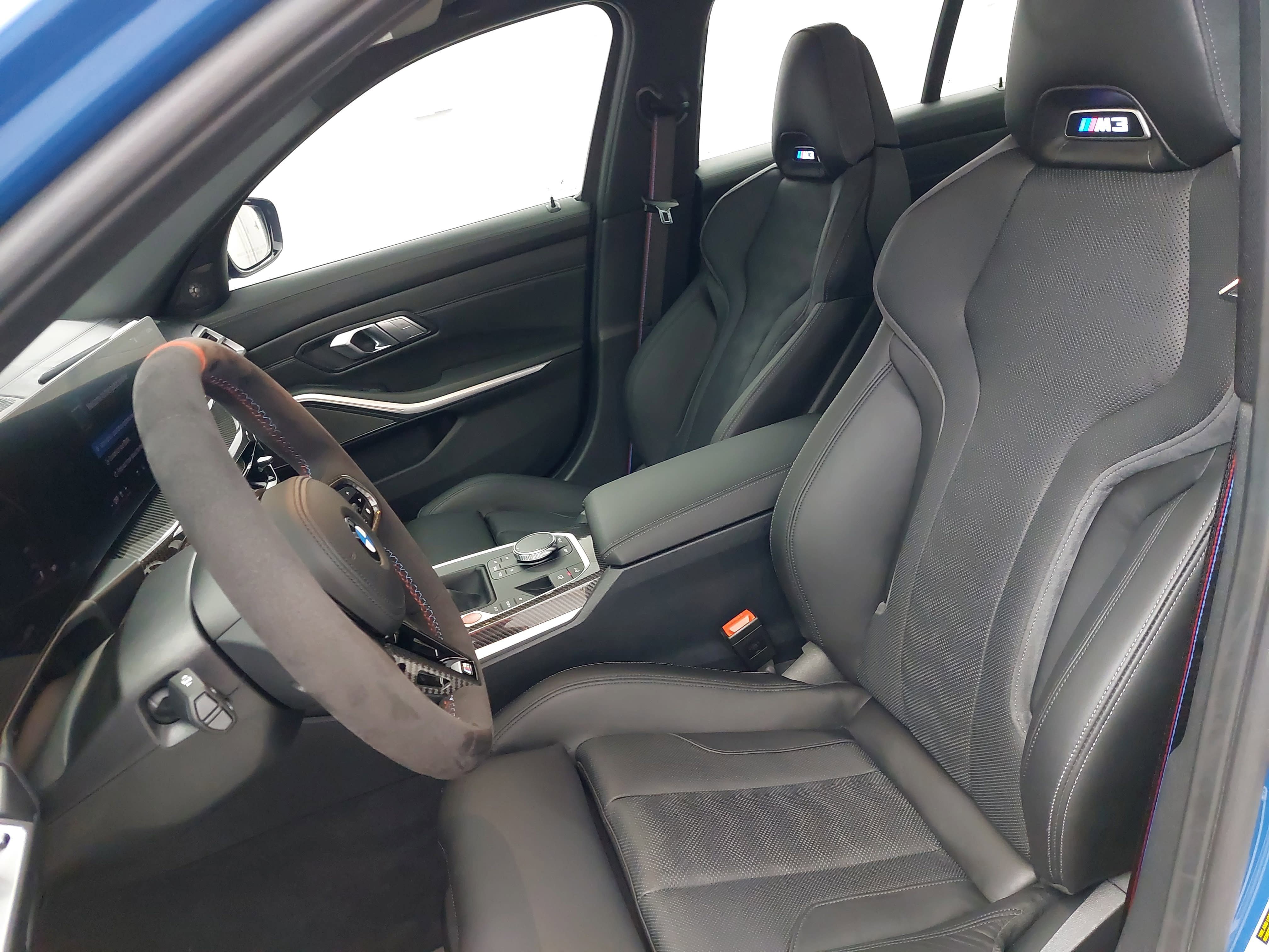 Used 2025 BMW M3 w/ Executive Package RWD image 17
